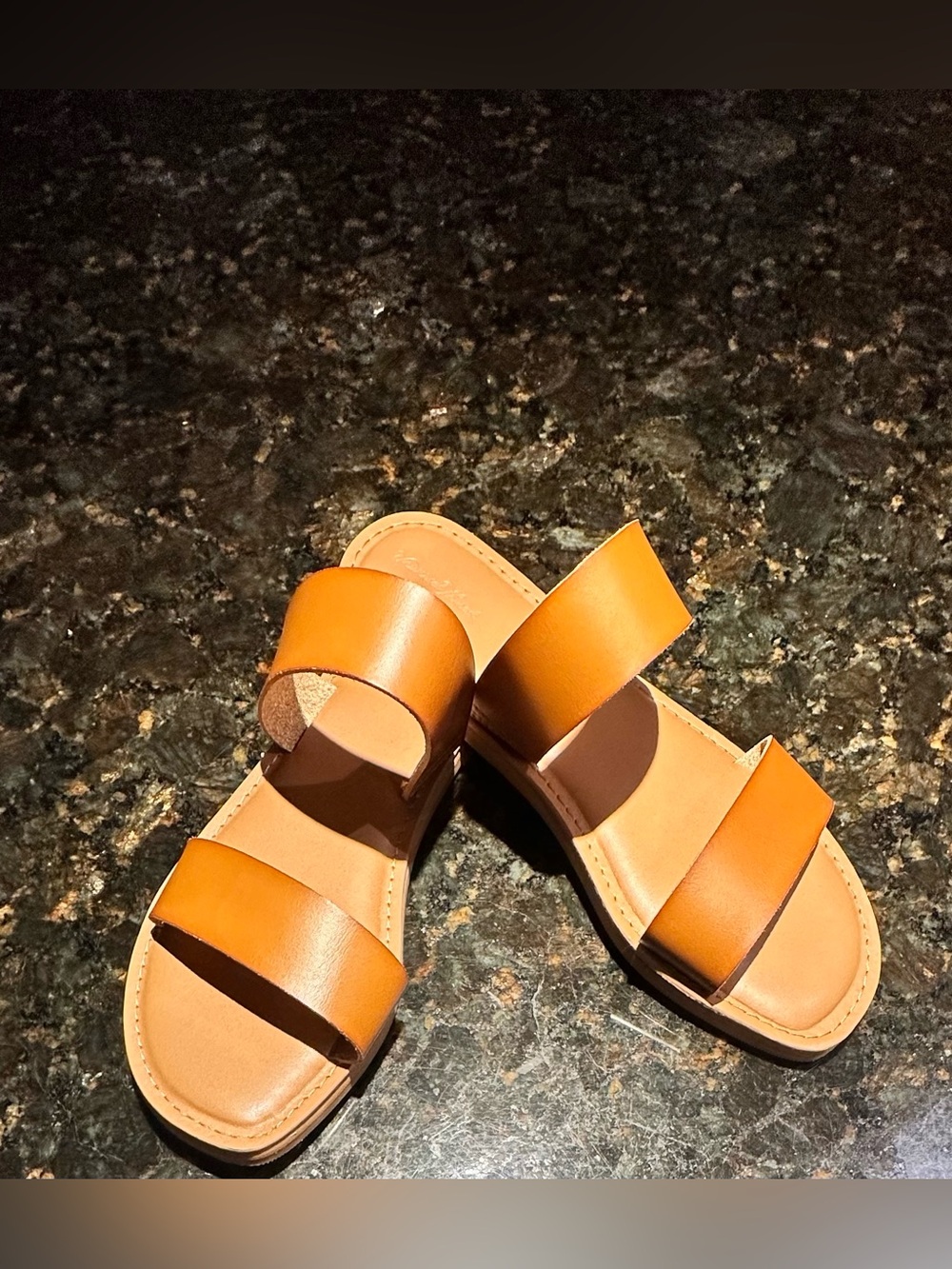 Universal Thread Freya Double Strap Sandals; NWOT, Size 9 Medium - Picture 5 of 11